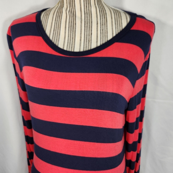 Wyatt Collection Red & Navy Striped Long Sleeve Top Size Large - Picture 2 of 9
